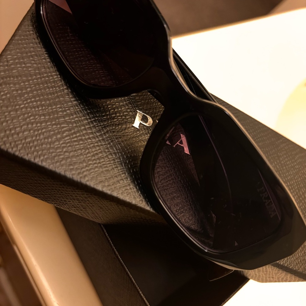 Prada Glossy Black Eyewear - Picture 3 of 4